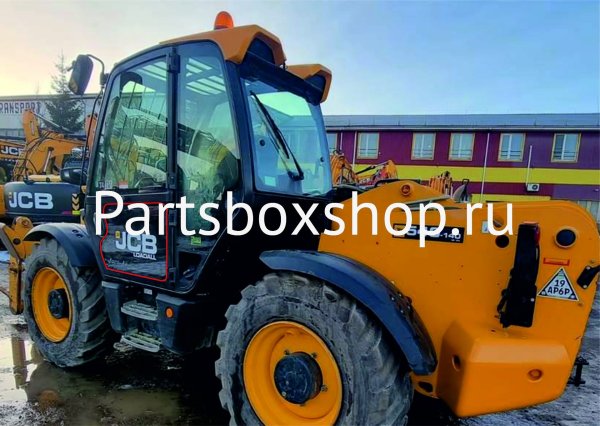 Стекло дверное нижнее JCB 540-140 (790*510) KMK
